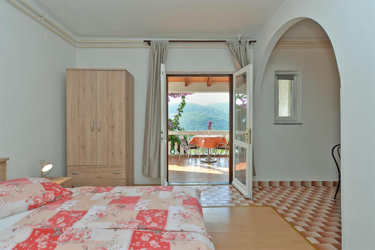 Apartments Plominska 938 Rabac Exterior photo